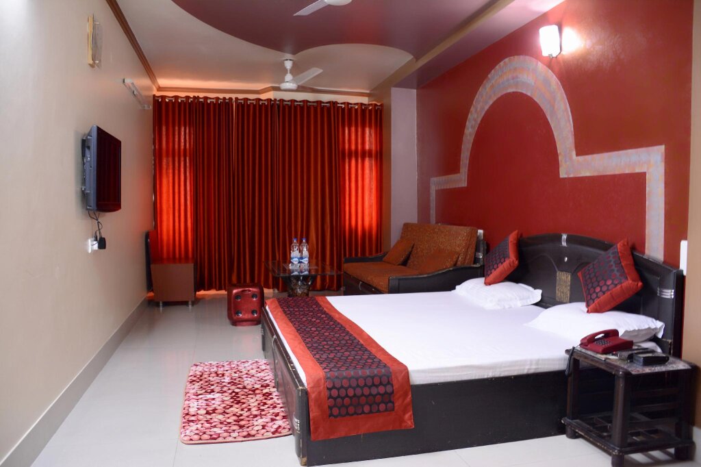 Deluxe room Narang Hotel