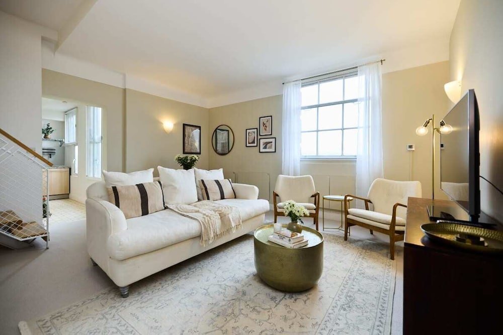 Apartment The Manor Gardens Retreat - Captivating 1bdr Flat With Terrace