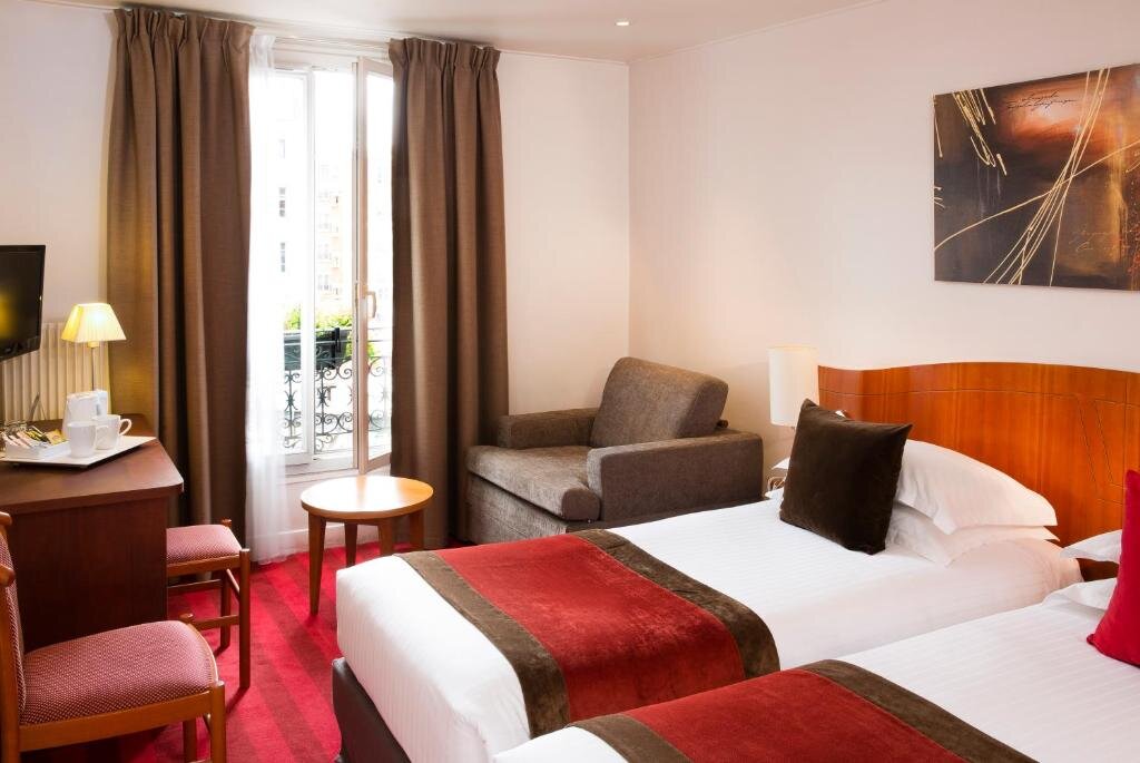 Номер Standard с 2 комнатами Europe Hotel Paris Eiffel