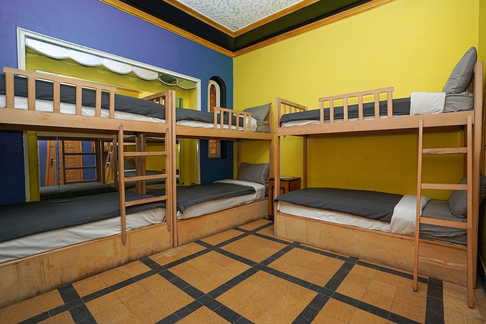 Cama en dormitorio compartido 1 dormitorio Castle Hotel