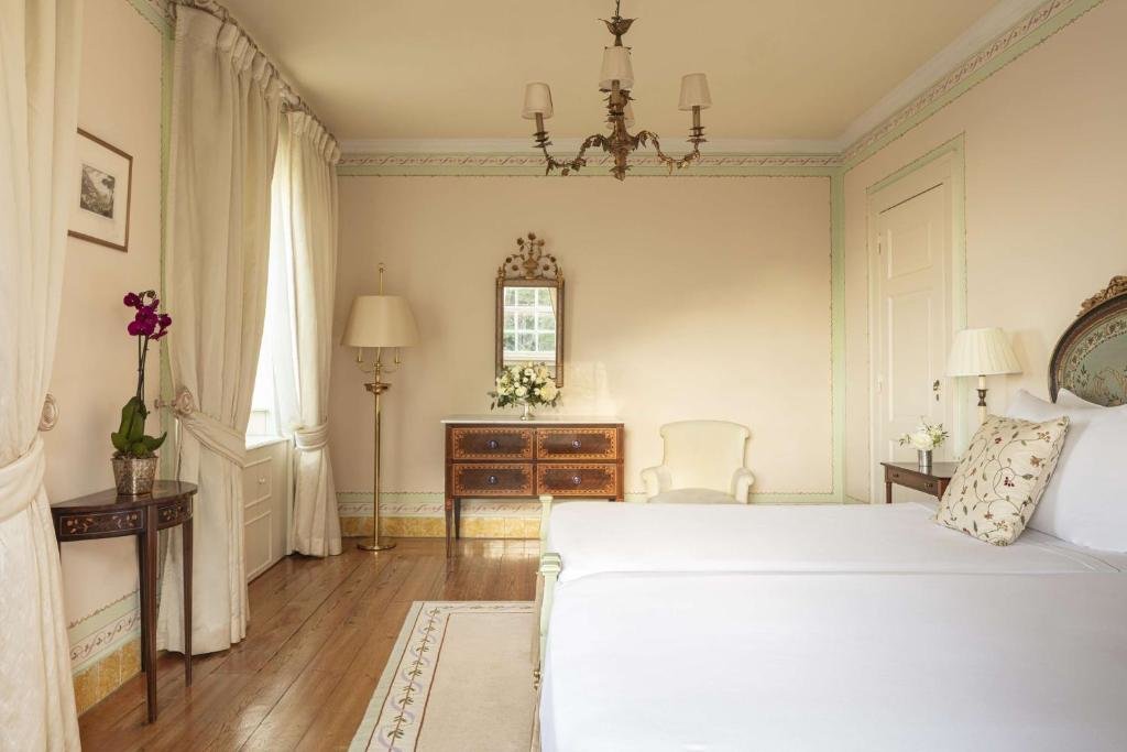 Habitación doble De lujo con vista a la piscina Tivoli Palácio de Seteais Sintra Hotel
