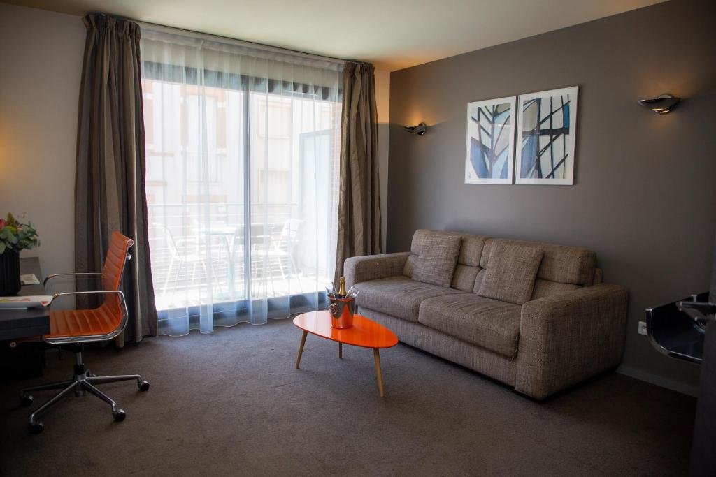 2 Bedrooms Apartment Appart Hôtel Clément Ader