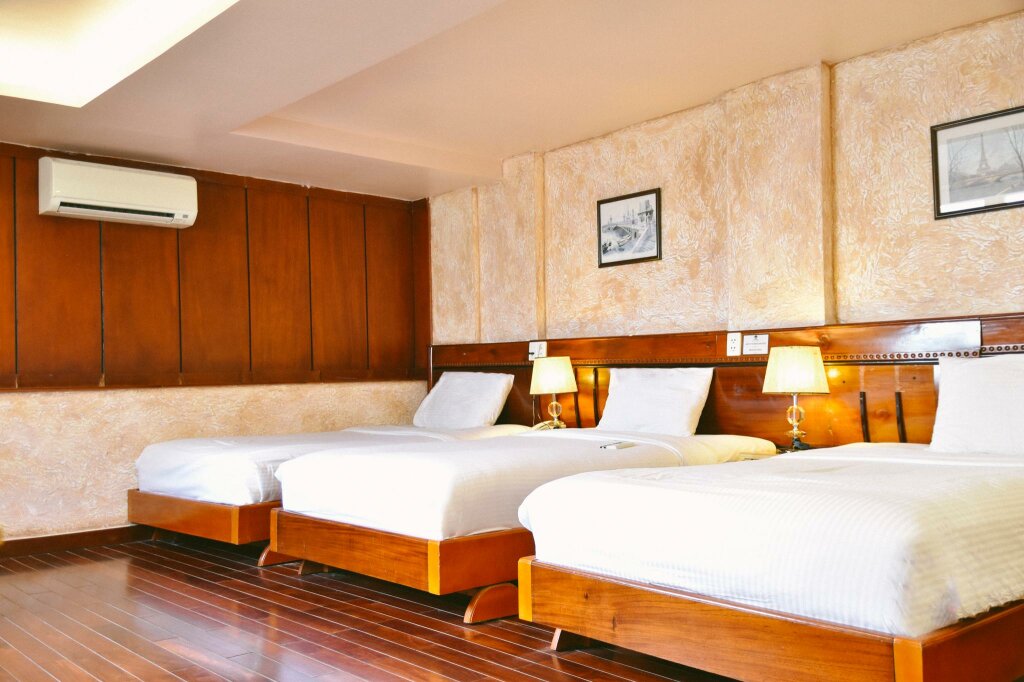 Bed in Dorm Duc Vuong Saigon Hotel - Bui Vien