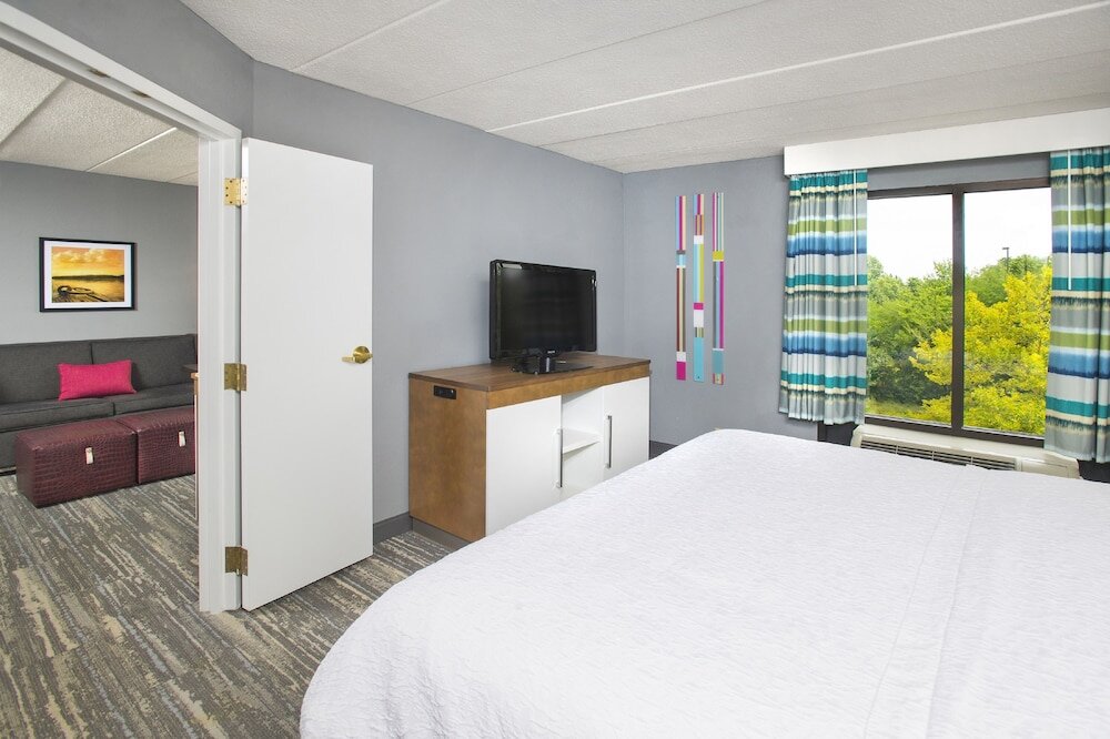 Suite 1 Schlafzimmer Hampton Inn & Suites Annapolis