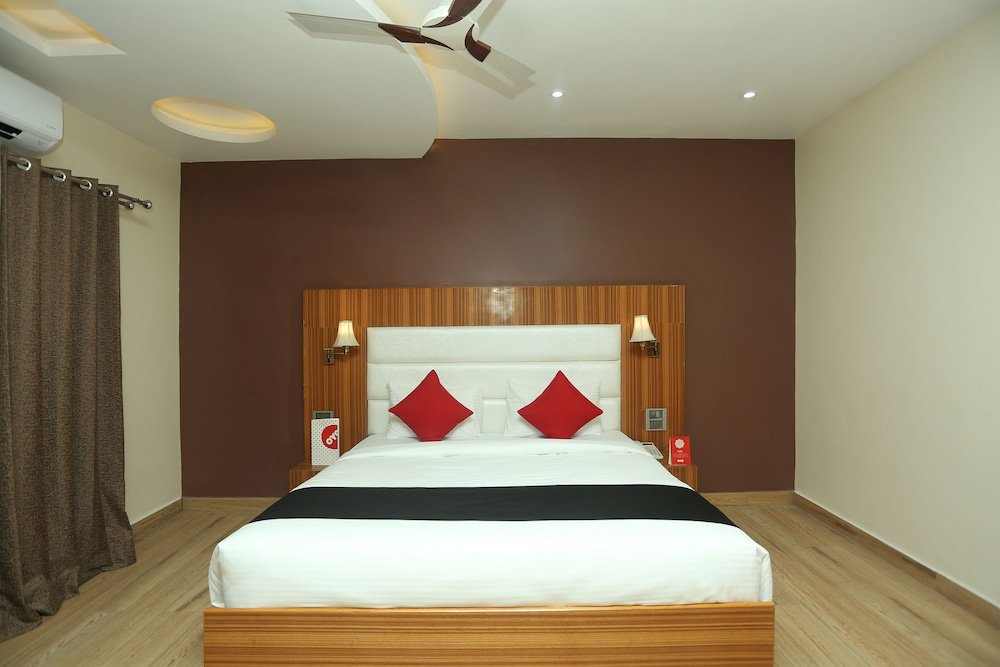 Deluxe room Capital O 18317 Hotel Samriddhi Retreat