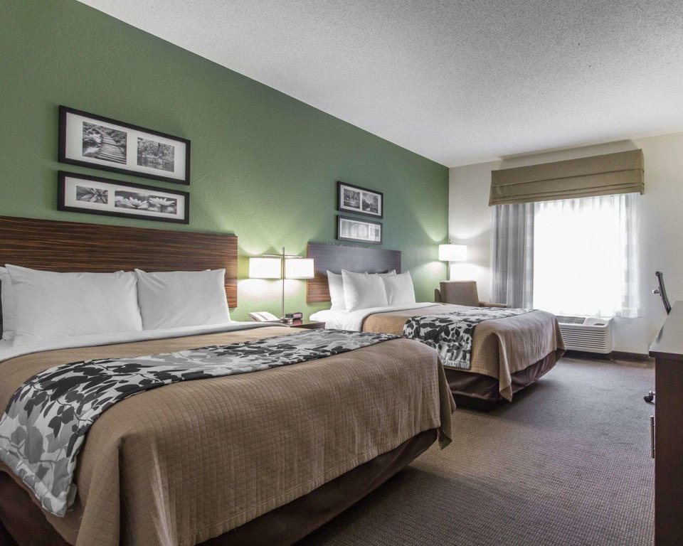 Четырёхместный номер Standard Sleep Inn & Suites Middlesboro