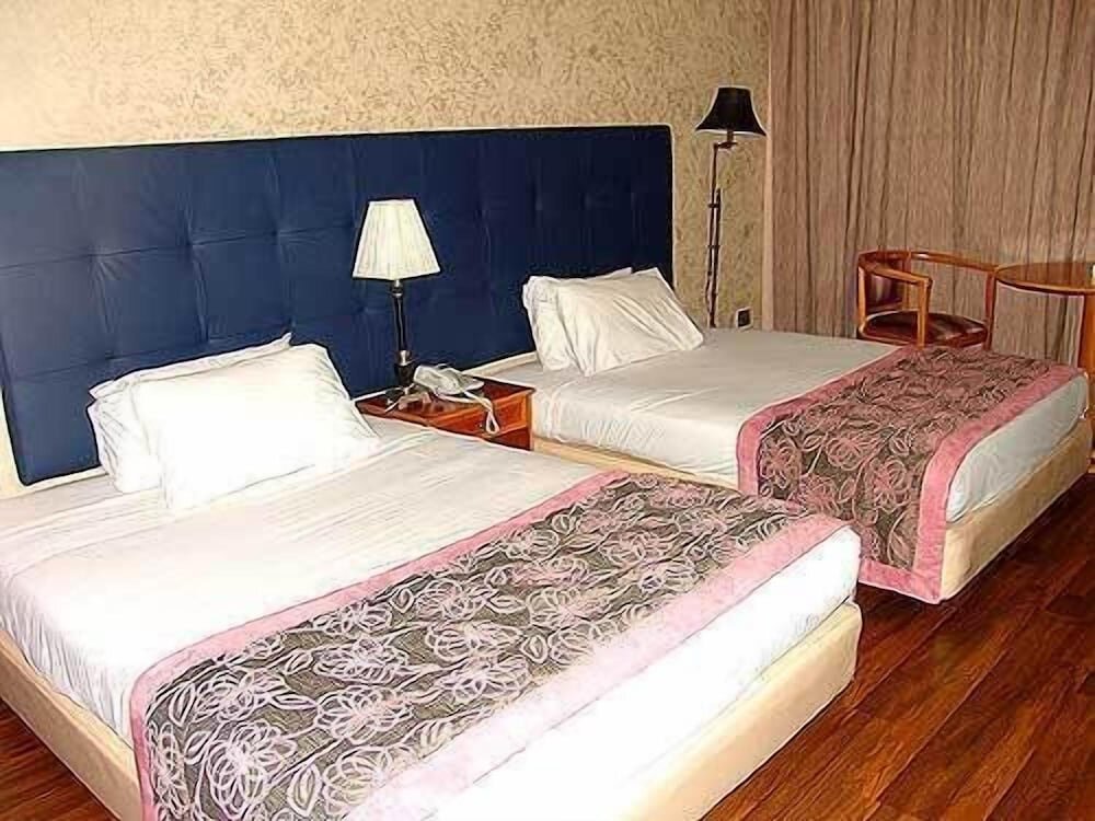 Standard Double room with balcony Charles Hotel