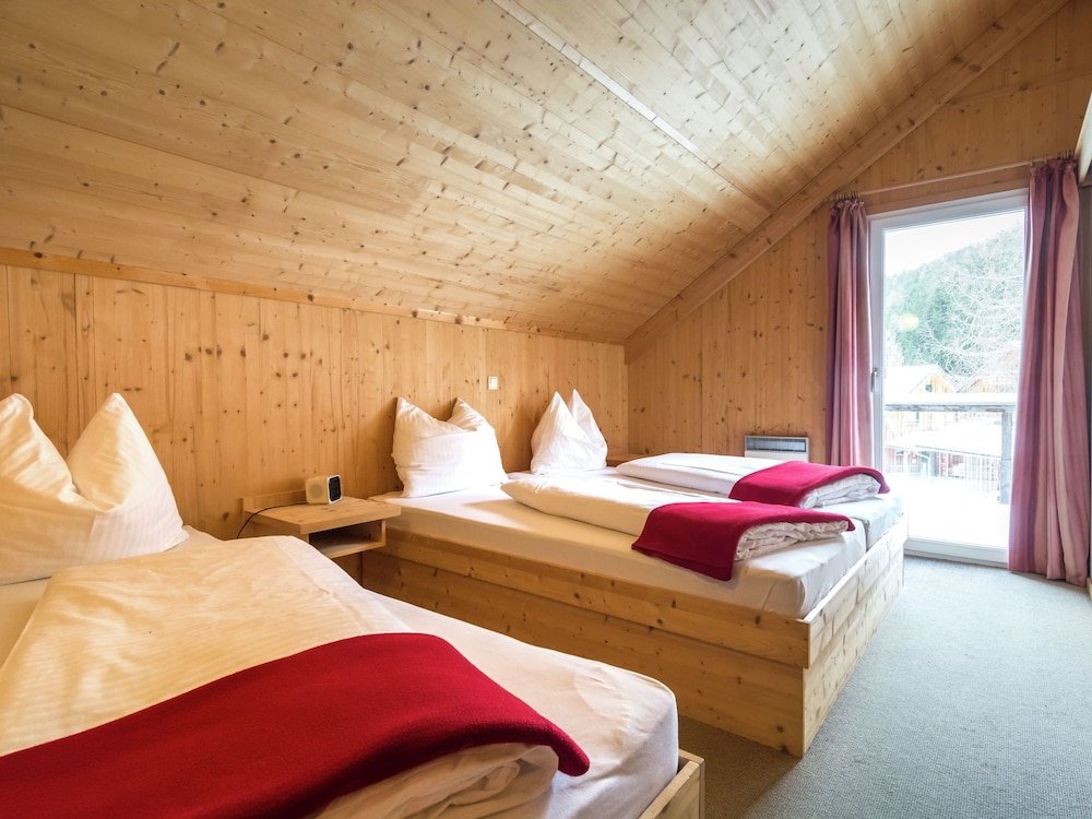 Chalet Modern wooden chalet in Stadl an der Mur near Kreischberg ski area with sauna
