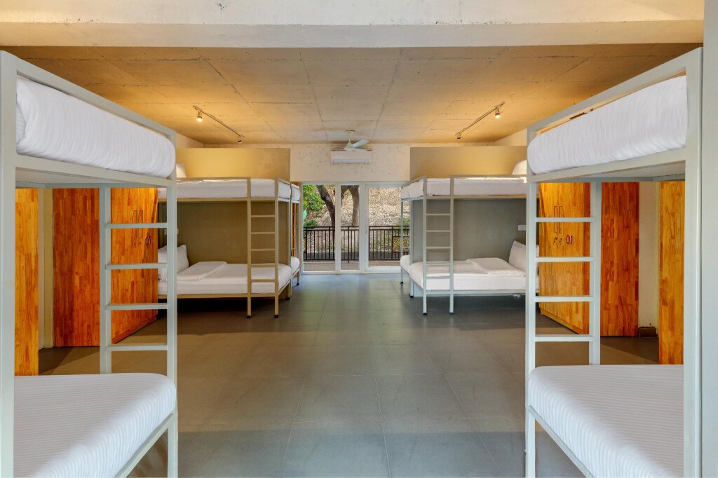 Кровать в общем номере (женский номер) Bedzzz Rishikesh by Leisure Hotels