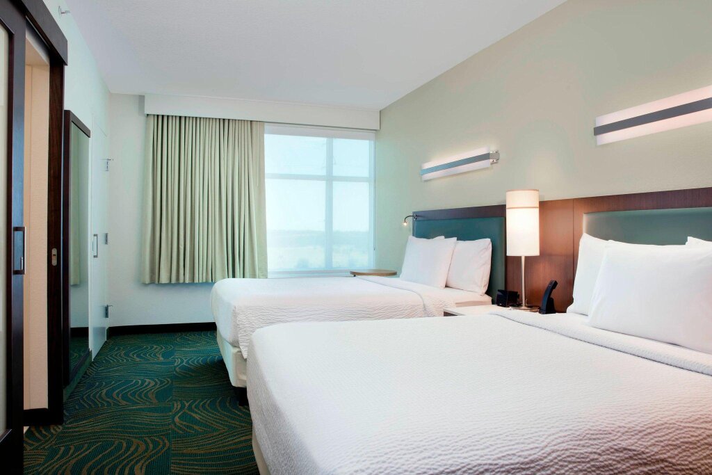 Double Suite SpringHill Suites Orlando at FLAMINGO CROSSINGS® Town Center/Western Entrance