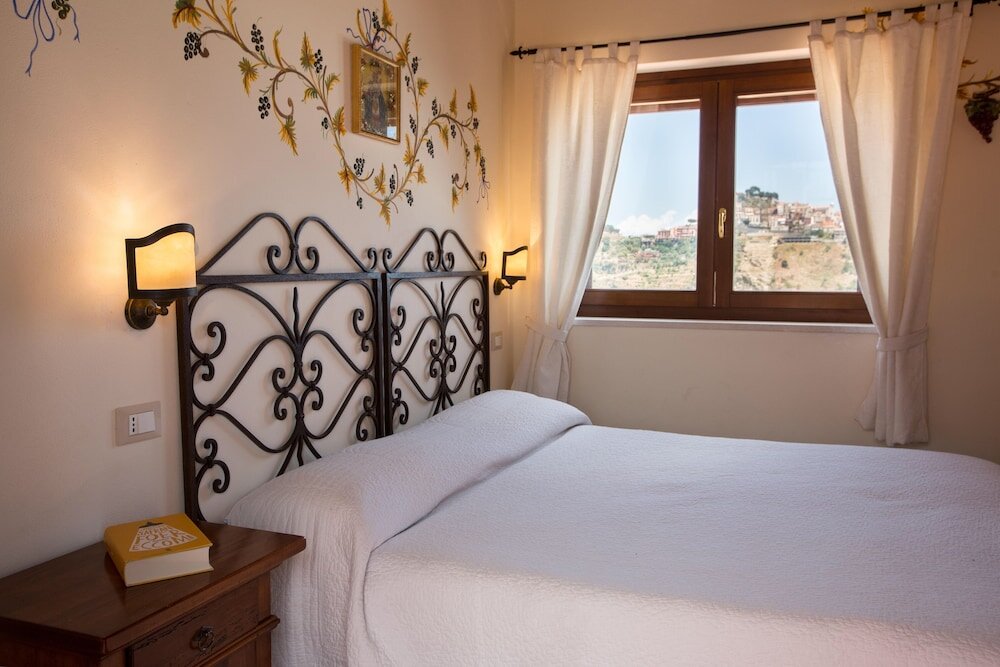 Standard Double room with balcony and with pool view Il Casale di Caterina