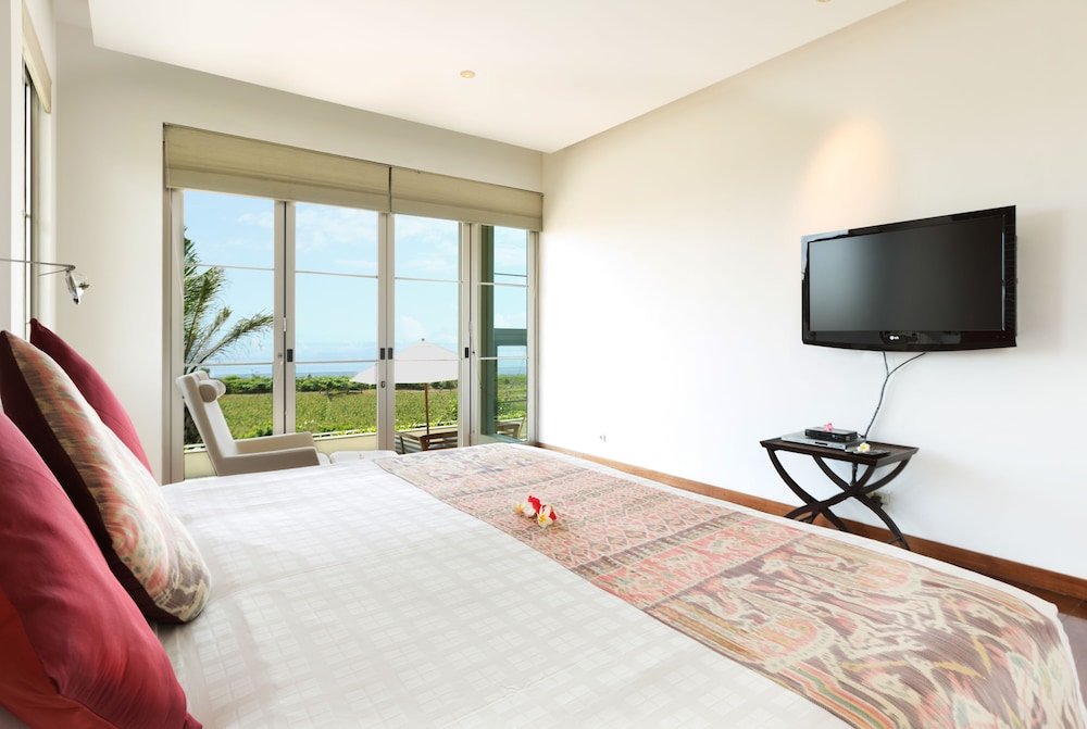 Вилла Deluxe с 3 комнатами beachfront Sanur Residence