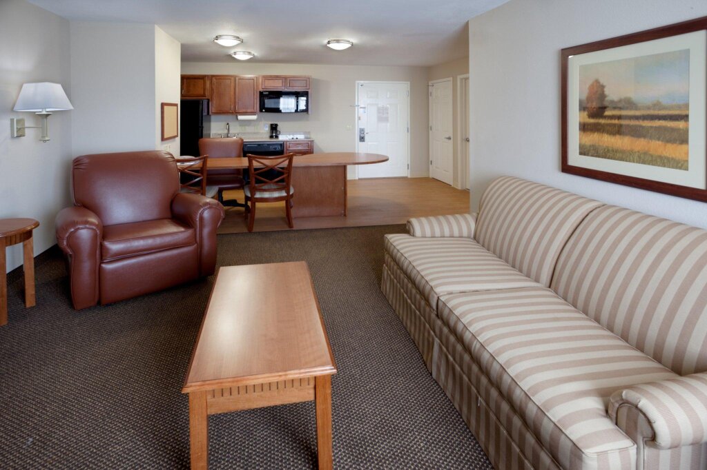 Двухместный люкс c 1 комнатой Candlewood Suites San Antonio NW Near SeaWorld, an IHG Hotel