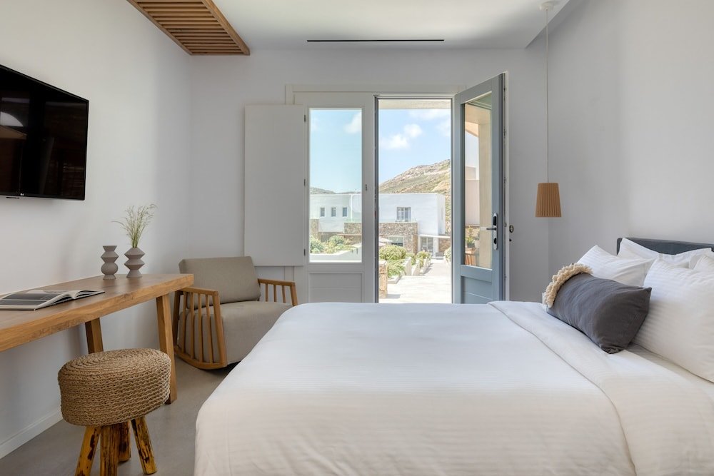 Двухместный номер Deluxe с красивым видом из окна Elia Mykonos Resort