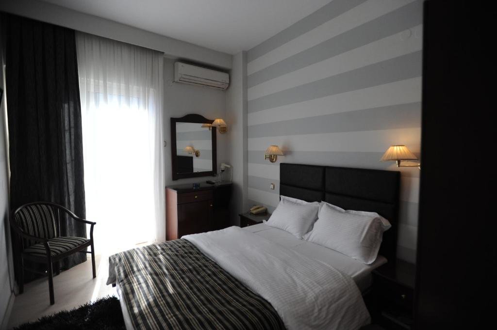 Standard room Lingos Hotel