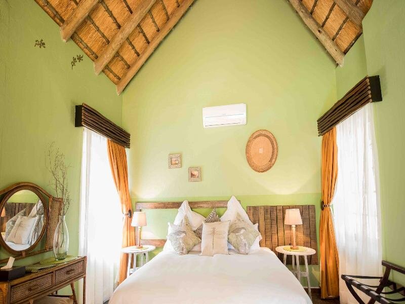 Standard Doppel Zimmer Mziki Safari Lodge