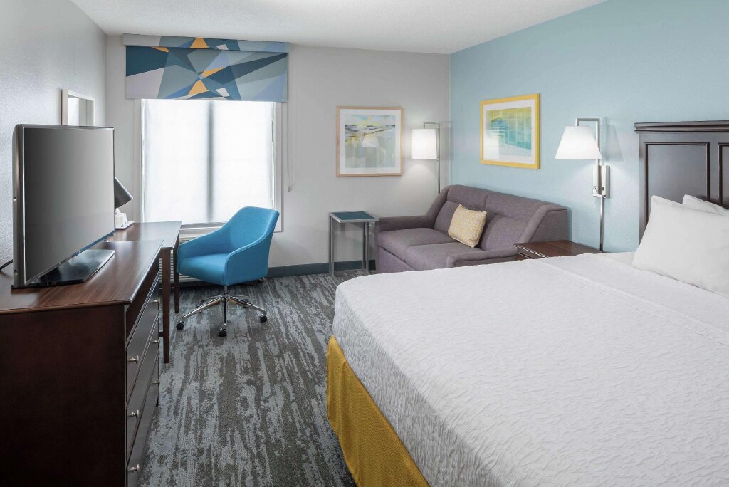Номер Standard Hampton Inn & Suites Miami-Doral Dolphin Mall