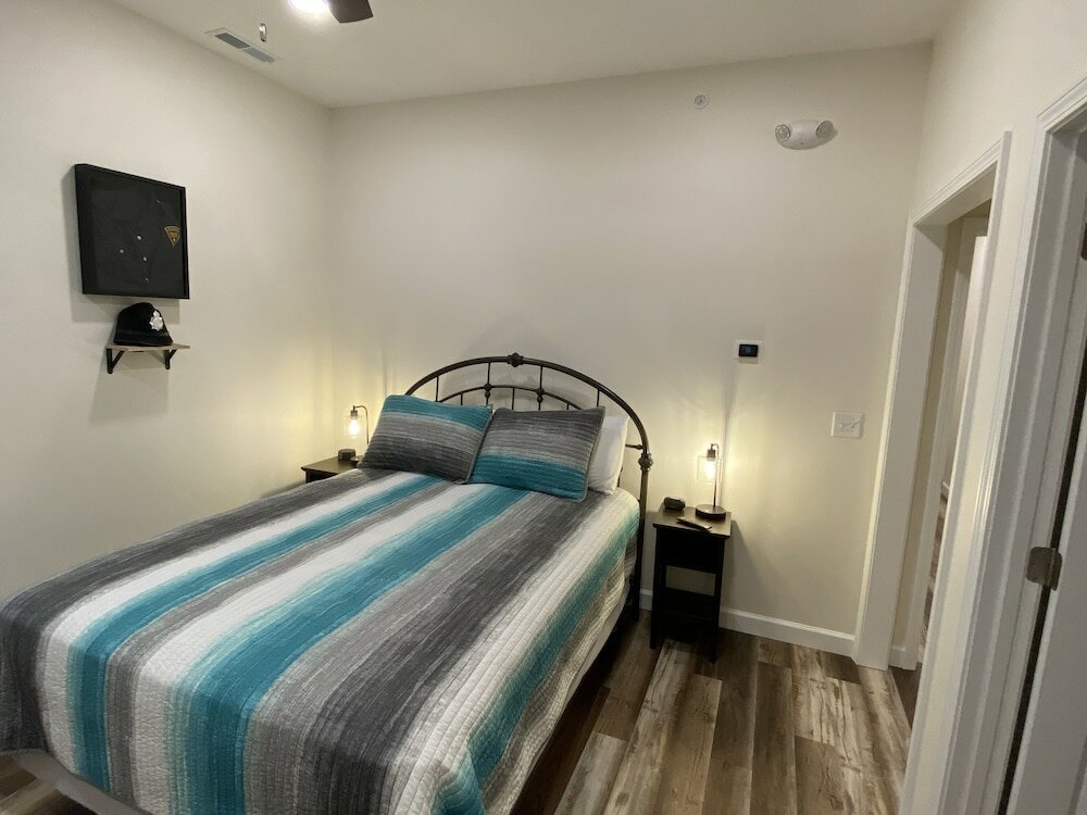 Standard Single room Hermann Crown Suites