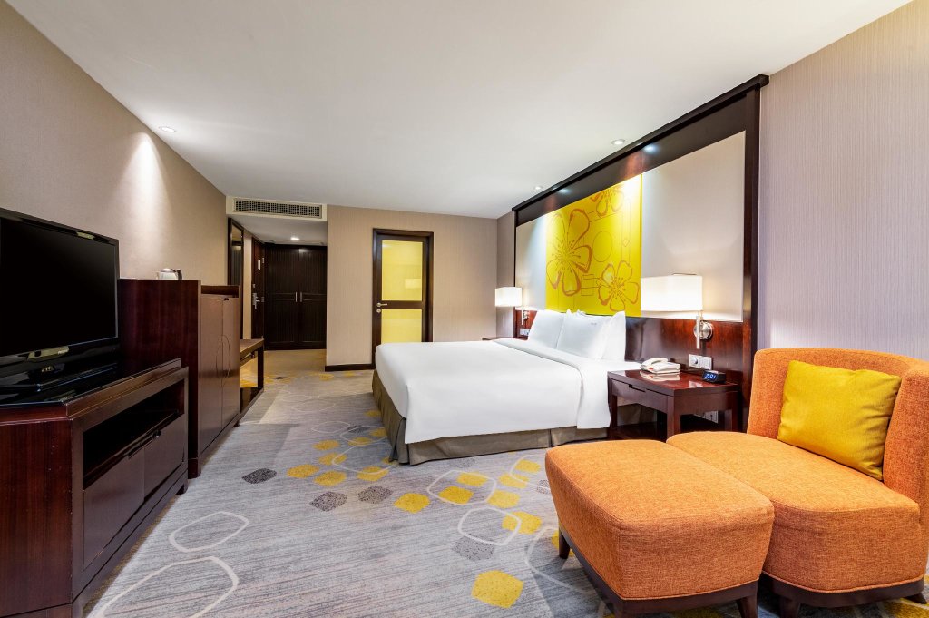 Superior Double room voco Guangzhou Shifu, an IHG Hotel