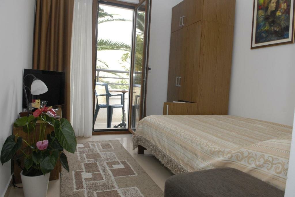 Standard room Apartments Butua
