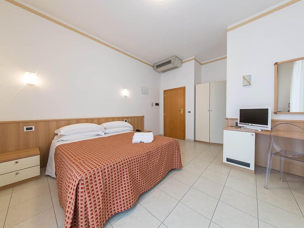 Standard room Ristorante Hotel Lucia - 100 mt dal mare