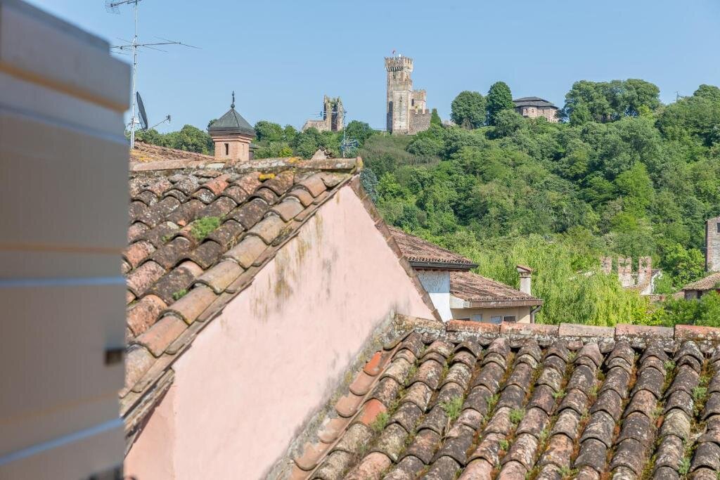 Standard Double room with view Maison Resola - Rooms & Breakfast