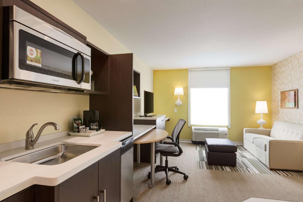 Двухместный люкс c 1 комнатой Home2 Suites By Hilton Youngstown