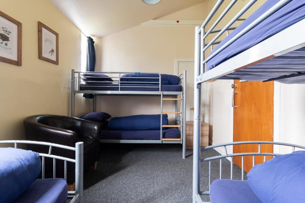 Кровать в общем номере (женский номер) Durness Youth Hostel