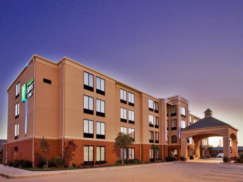 Люкс Holiday Inn Express Hotel & Suites Cape Girardeau I-55, an IHG Hotel