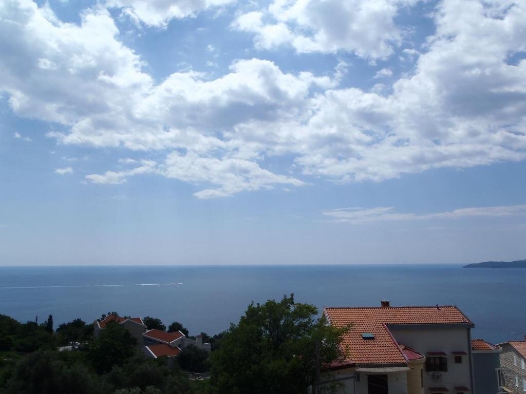 1 Bedroom Duplex Apartment with sea view Apartments Grand