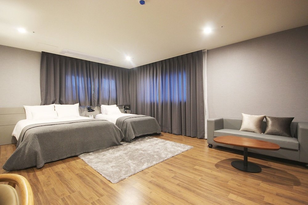 Standard Double room Naju Maruo Hotel