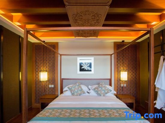 Suite Lugu Lake Yunshang Holiday Hotel