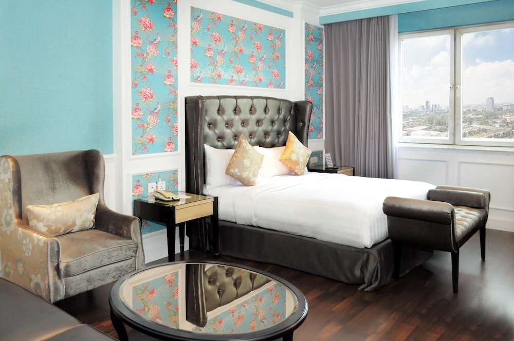 Premium room Royal Palm Hotel & Conference Center Cengkareng