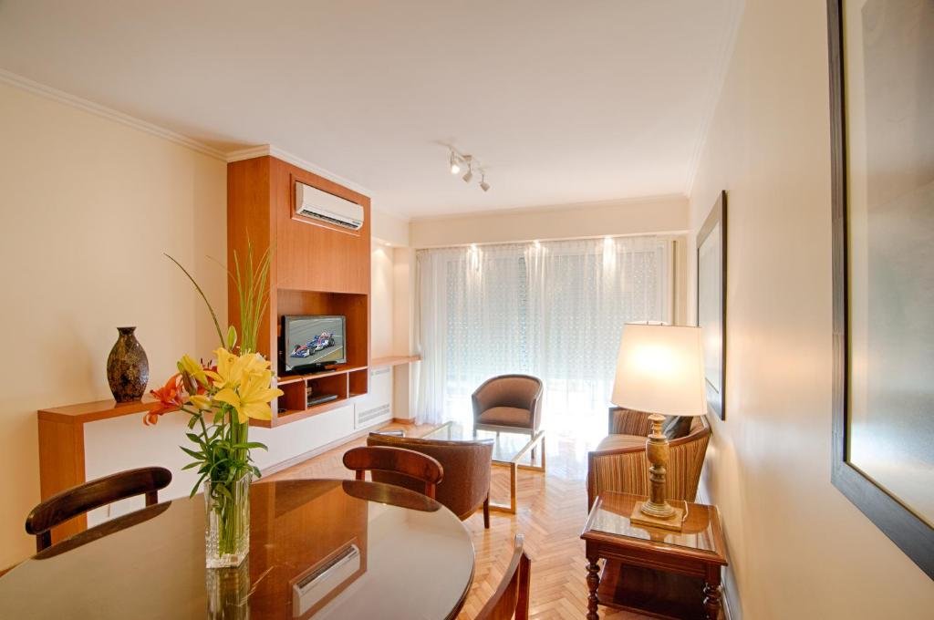Апартаменты с 3 комнатами Trianon Residence Recoleta
