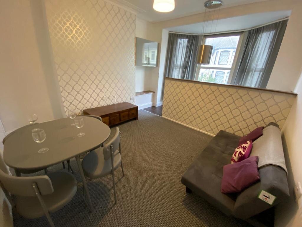 Apartment The Walnut Suite lovely one bedroom flat in Stoke