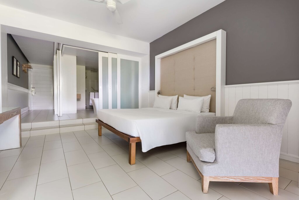 Premium room with garden view Radisson Blu Azuri Resort & Spa