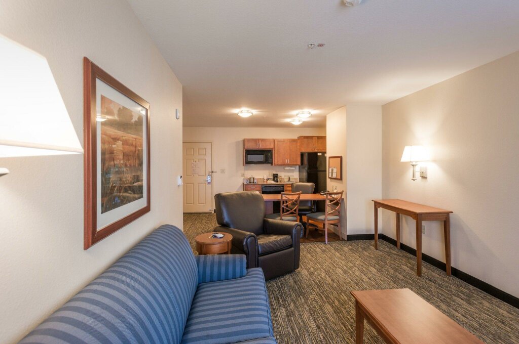 Deluxe Zimmer Candlewood Suites Mobile-Downtown, an IHG Hotel