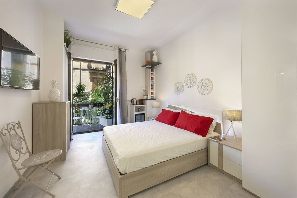 Standard Double room with balcony and with courtyard view Sorrento Flower Rooms