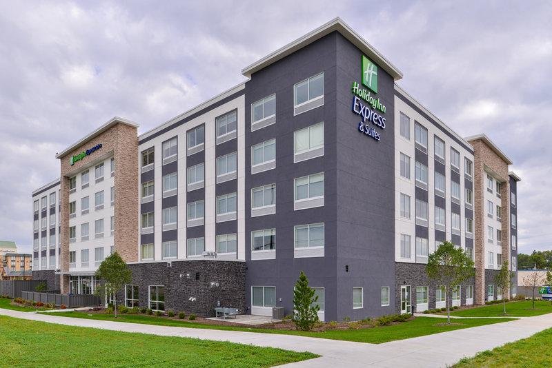 Deluxe Zimmer Holiday Inn Express & Suites Mall of America - MSP Airport, an IHG Hotel