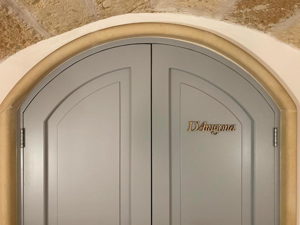 Standard Zimmer Ferrante D'Aragona rooms