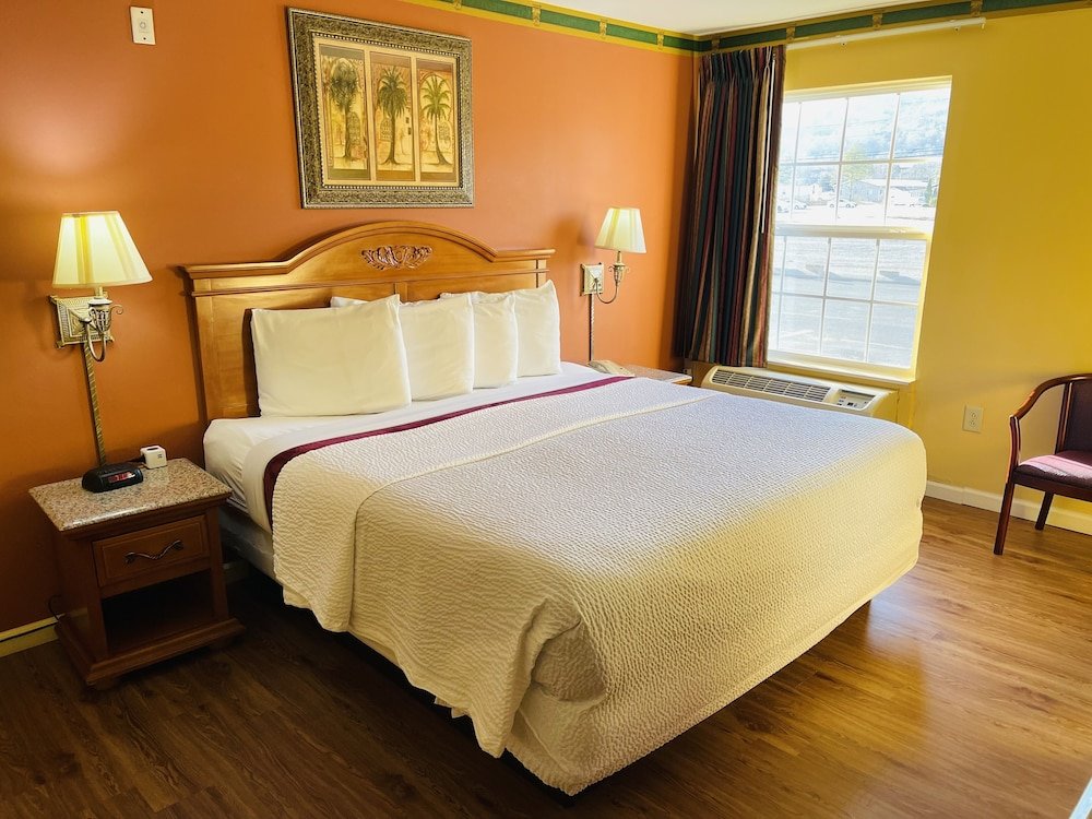 Double Suite Mountain inn & suites - Dunlap TN
