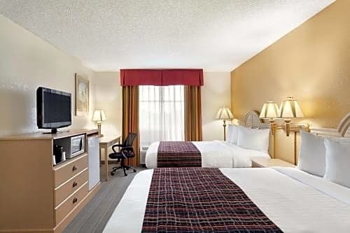 Standard Vierer Zimmer mit Seeblick The Palms Inn & Suites