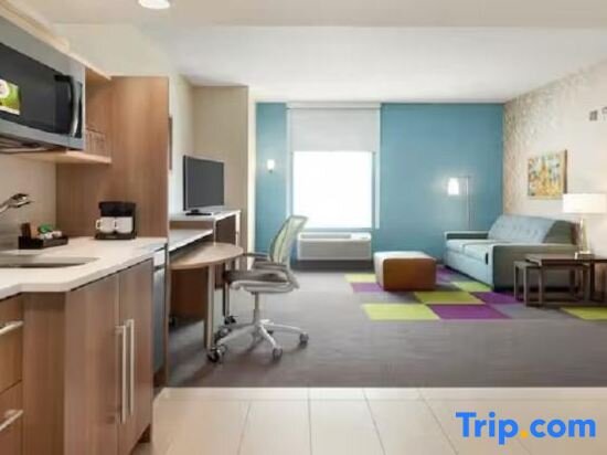 Двухместный люкс c 1 комнатой Home2 Suites by Hilton Pensacola Airport Medical Center
