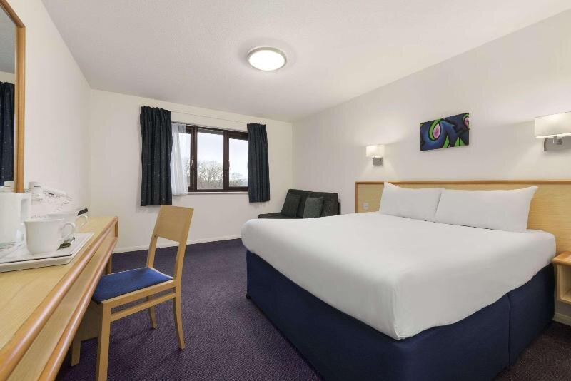Standard double chambre Days Inn by Wyndham Bridgend Cardiff M4