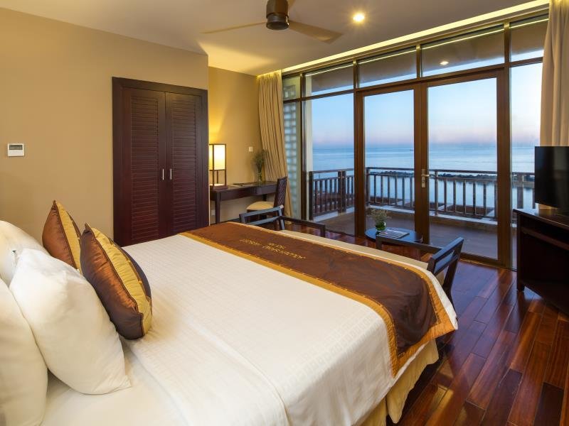 Suite 1 Schlafzimmer am Strand Golden Sand Resort & Spa Hoi An