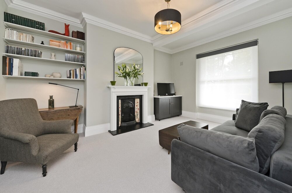 Апартаменты Perfect Pied-a-terre in Clapham by Underthedoormat