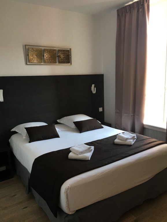 Двухместный номер Comfort Hôtel Le Biarritz - Vichy