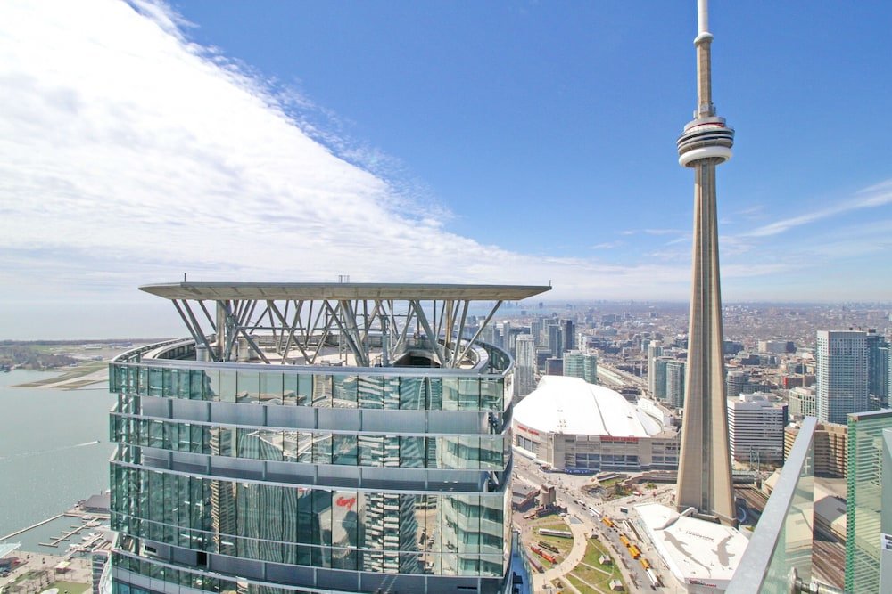 Presidential Apartment Luxury 2 BDR condos in Downtown Toronto