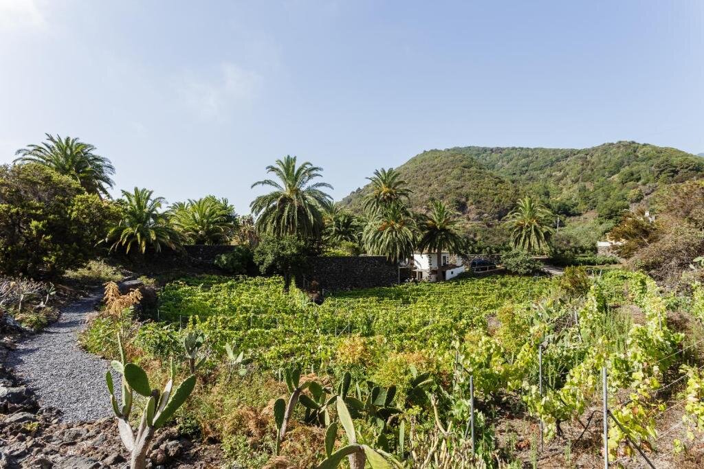 Вилла с видом на сад Casa Etna by Isla Bonita