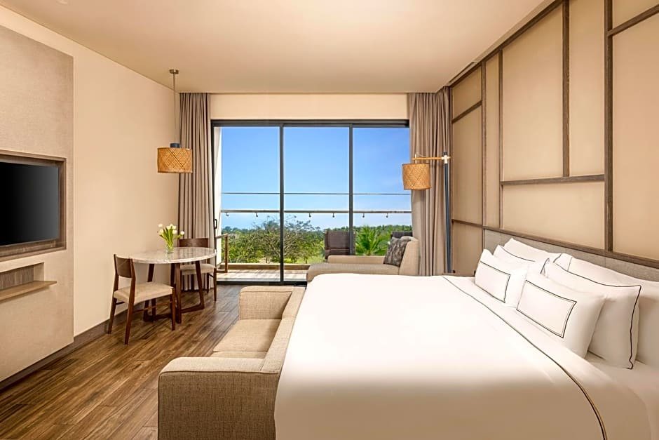 Deluxe Double room with balcony and with garden view Melia Ho Tram Beach Resort